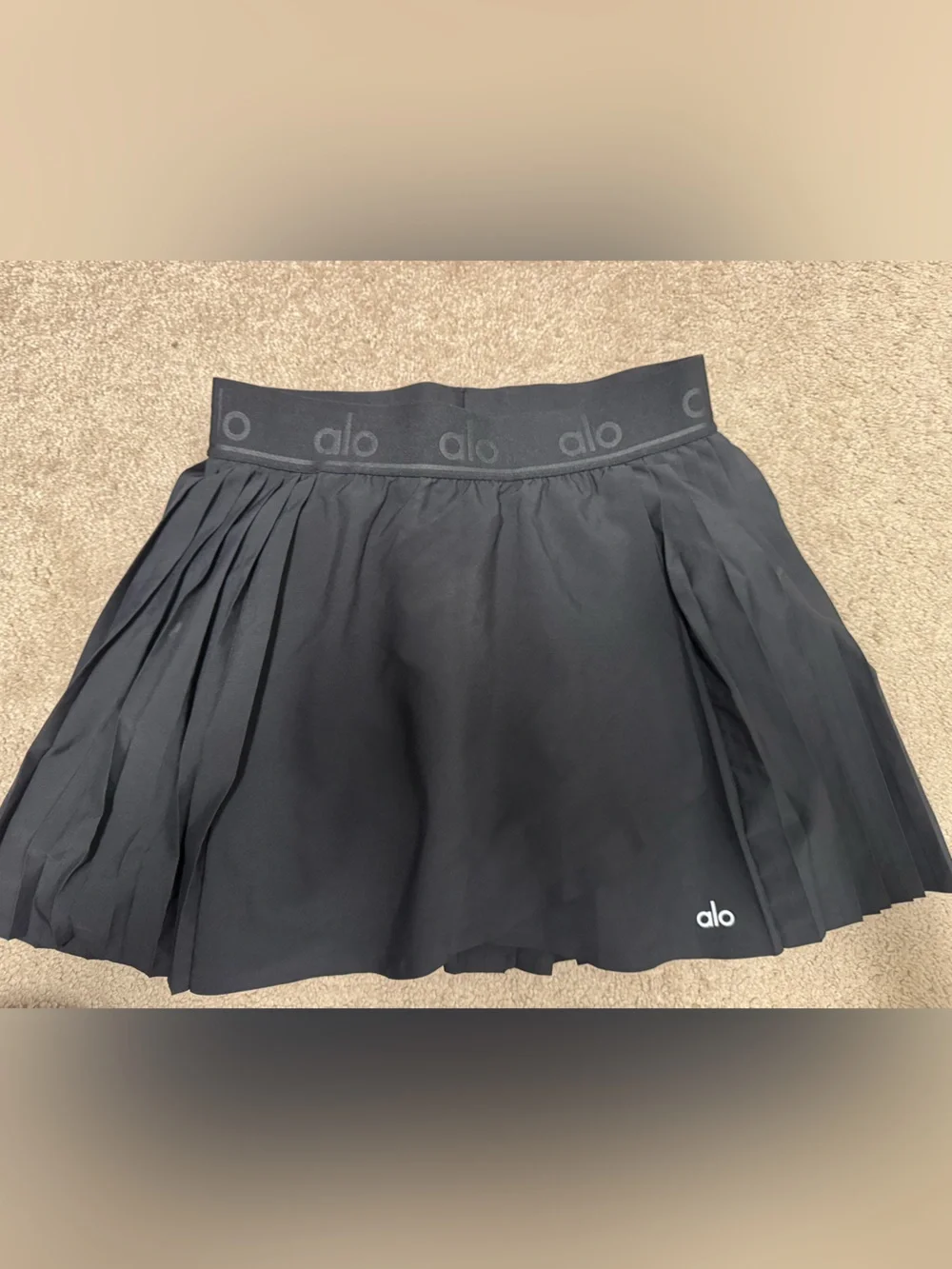 ALO Yoga Black Pleated Athletic Skirt